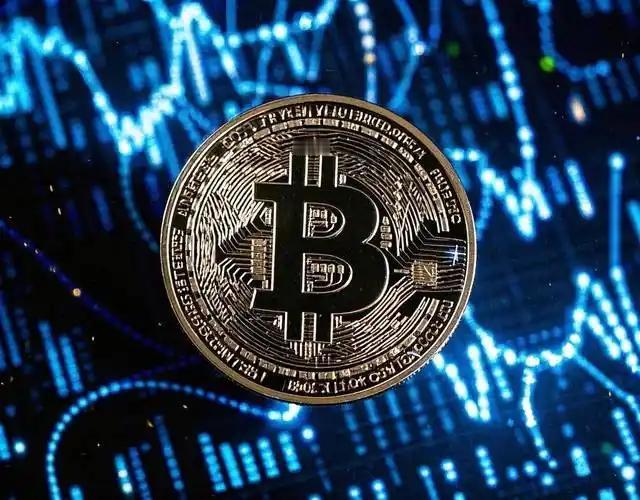 比特币都涨到12万美元一个了，可中国却一点都不急！因为只要中国不承认比特币，它还