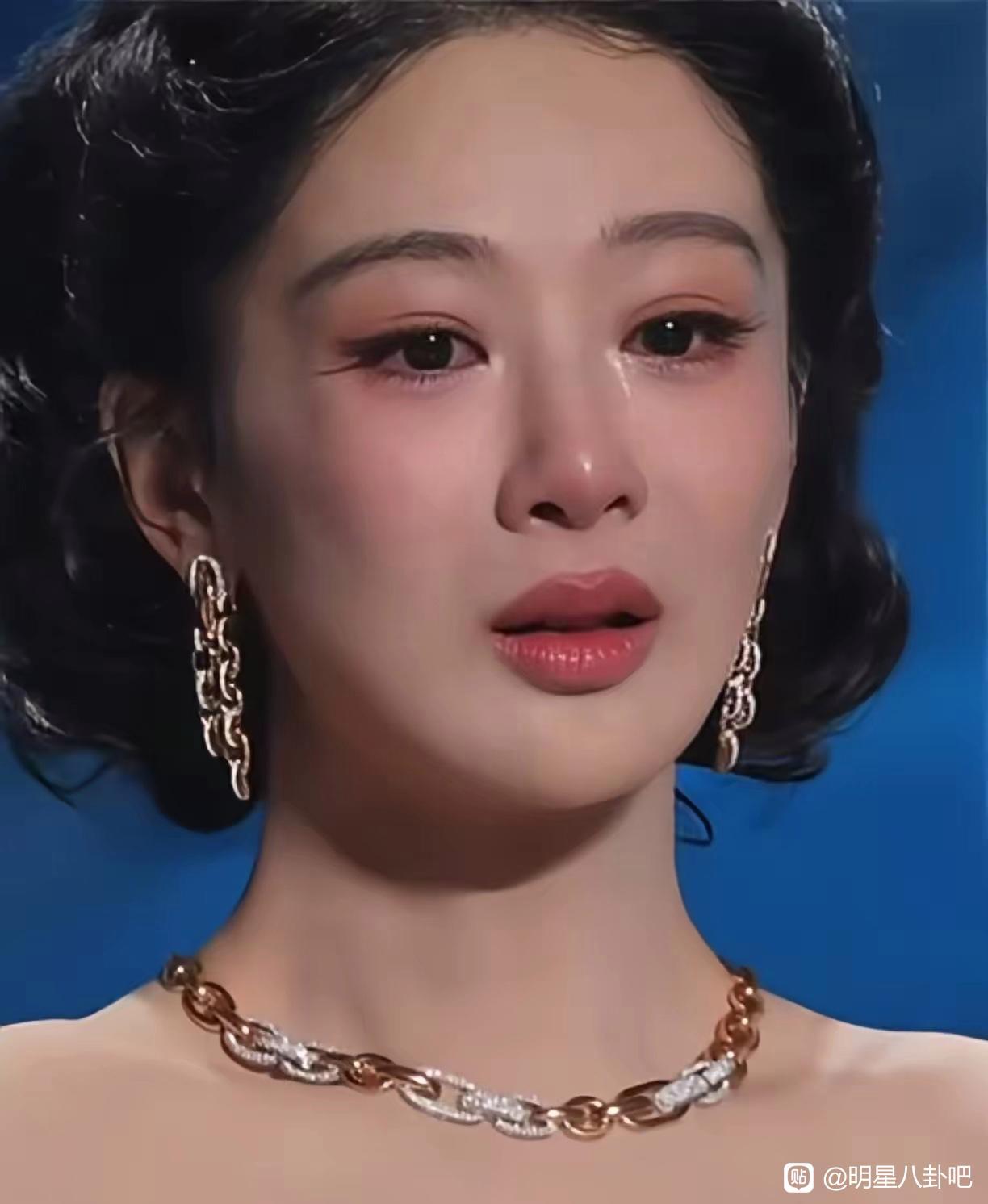 明星用的粉底液不是我们普通人能消费的起的！杨紫粉底液上热搜了，结果逛了一圈热搜，