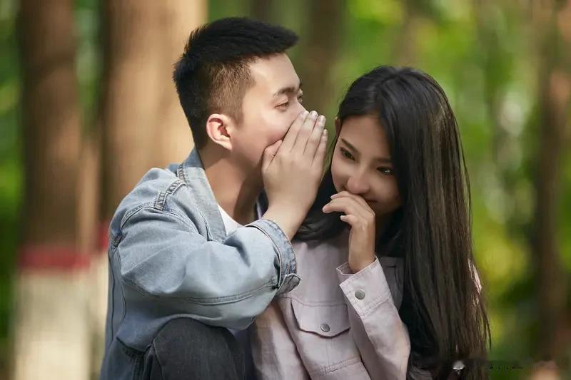 男人让女人快乐算得上是顶级能力。就像在恋爱中，会哄女友开心的男人，能把平淡的日子