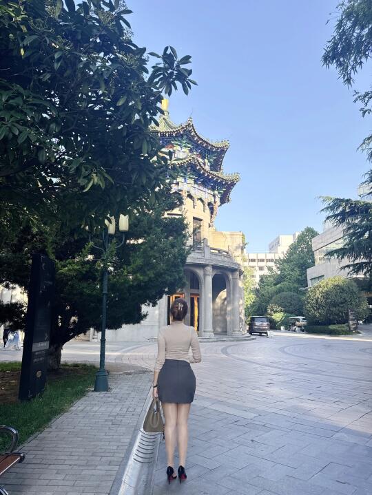 肉肉腿亮丝 我永远都爱