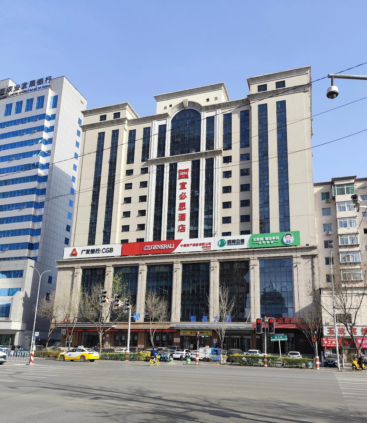 房地产市场积极信号有哪些有些地区房地产市场有企稳回暖迹象，还有的出现了抢购，这是