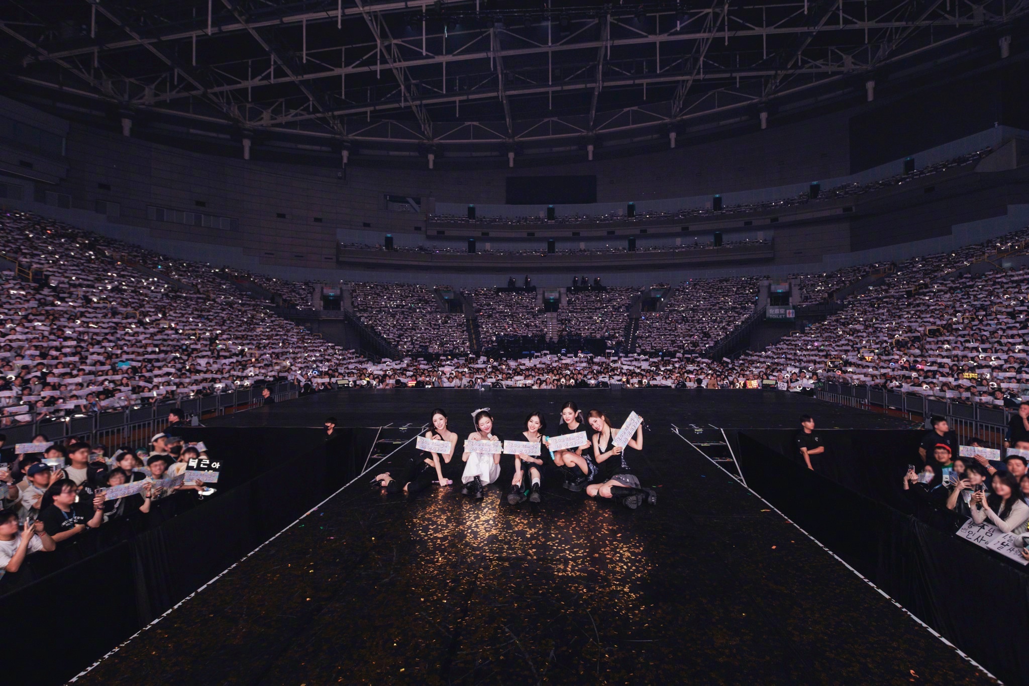 【Twi】ITZY 3RD WORLD TOUR <TUNNEL VISION>