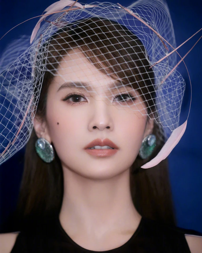 杨丞琳《我们的纪念》舞台造型