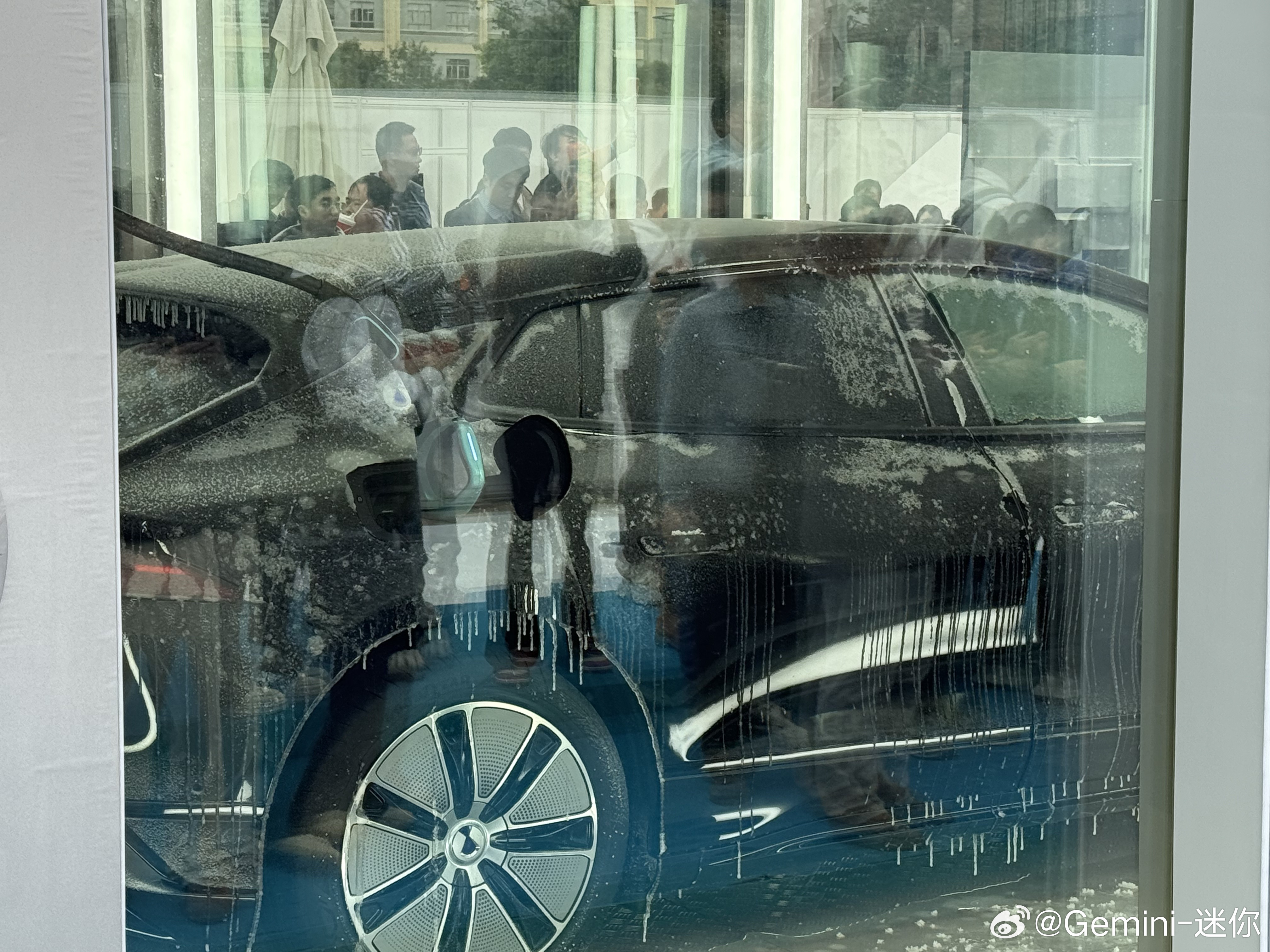 比亚迪闪充实测成绩：比亚迪大唐插混版20℃充电：9分47秒（10%-97%）腾势