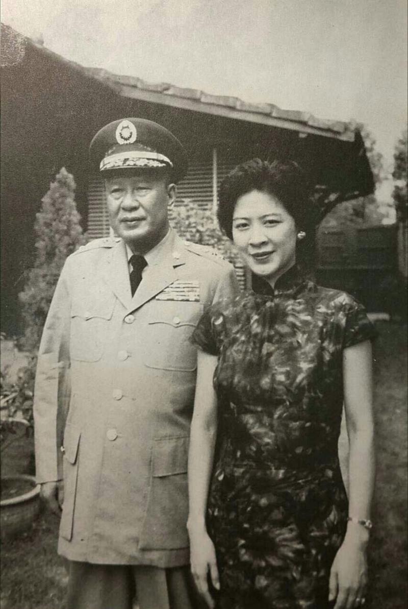 1966年，白崇禧以一种难以启齿的方式死在了家中，而负责照顾他的那位漂亮女护士也