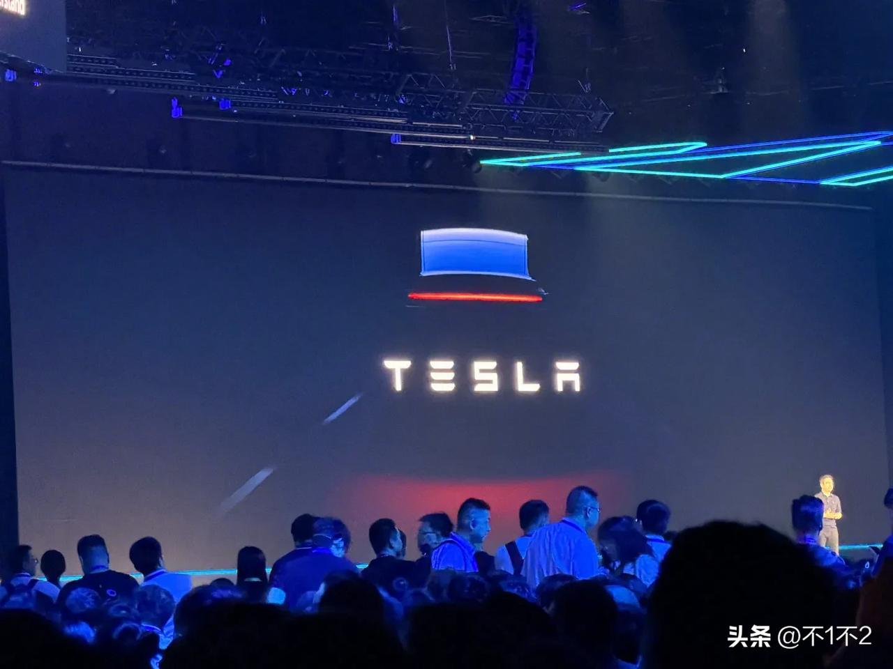 特斯拉将采用豆包端到端语音模型