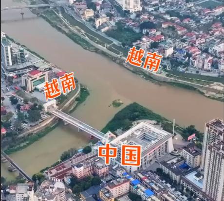 “中国比不上越南！”
 
越南人评价中国：环境很好，科技很发达，不过有一点比不上