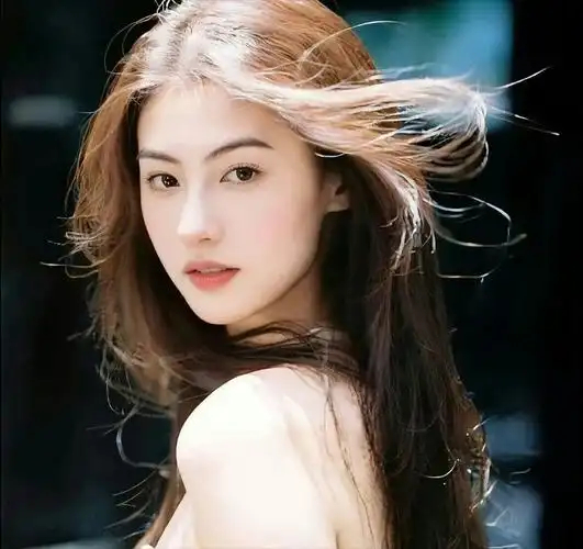 张柏芝这是人类顶级头骨吧 