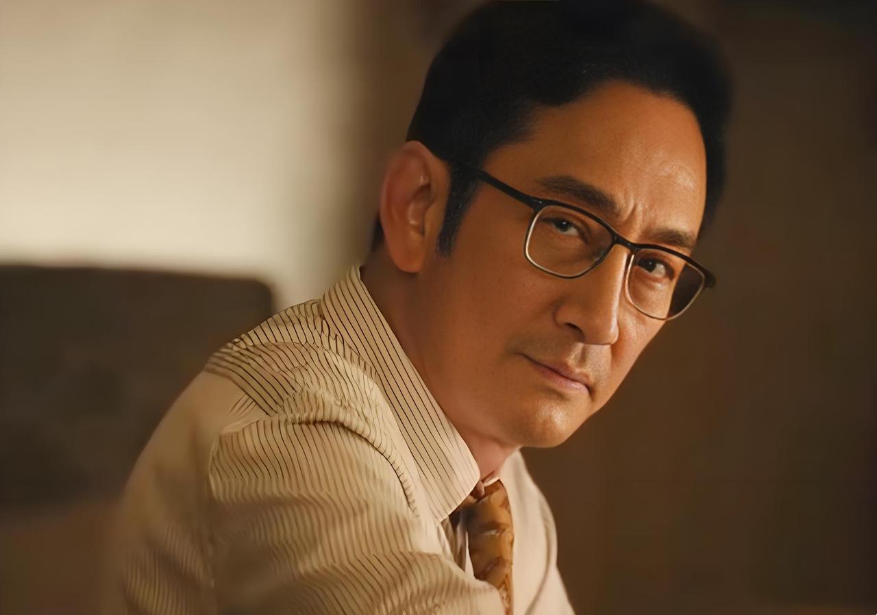 《交锋》：温老板潜伏这么久，为了林看山暴露身份绝对是得不偿失！

林看山见势不妙