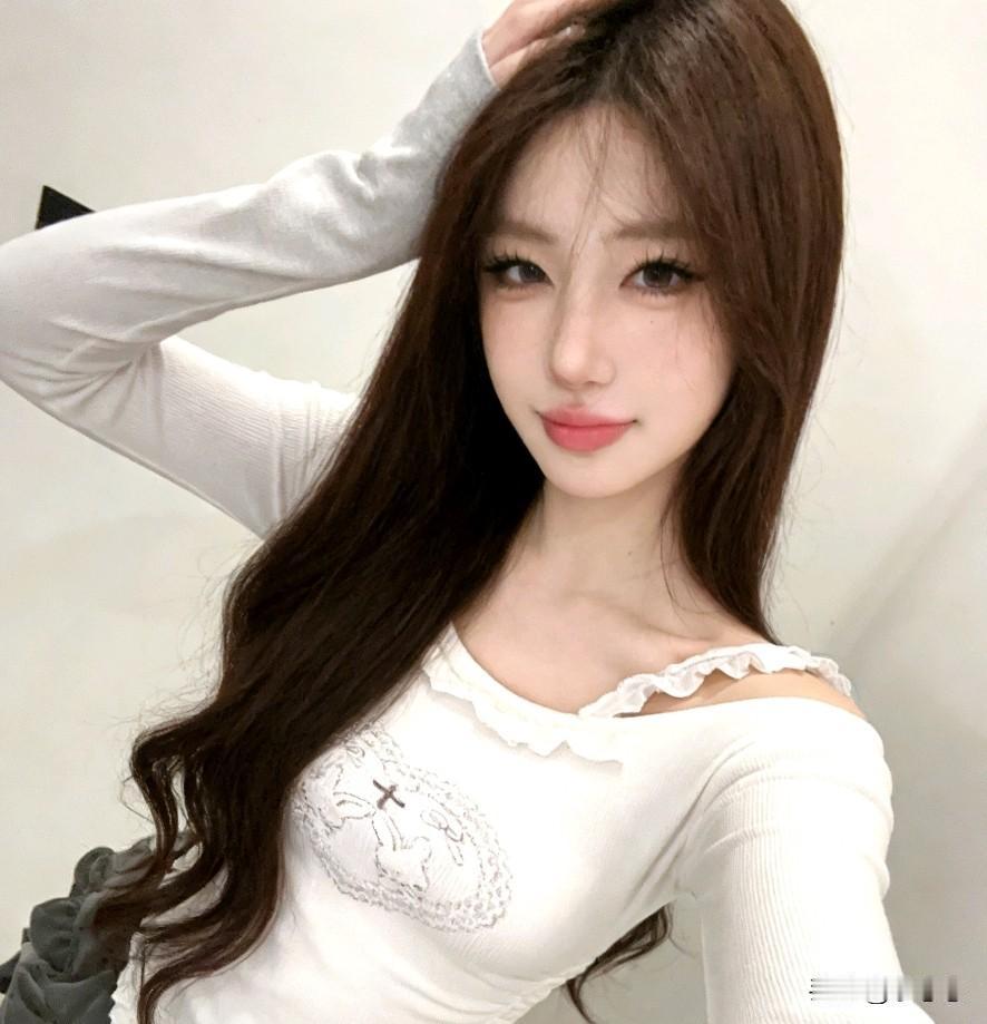 闺蜜离婚了没地方去，
说来我家住几个月，
找到房子就搬走。
我不想答应，
又找不