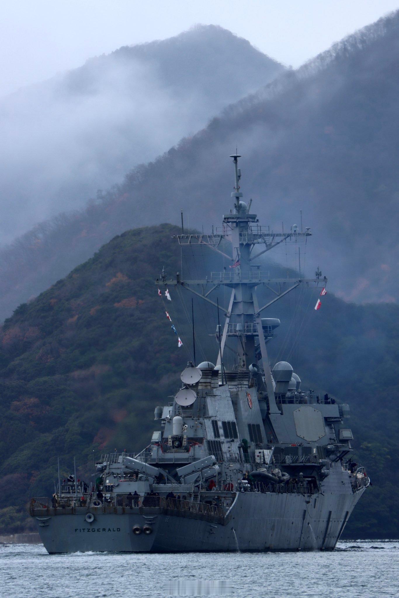 每天认识一件兵器烽火问鼎计划 2025 年 12 月 15 日，美国海军阿利·伯