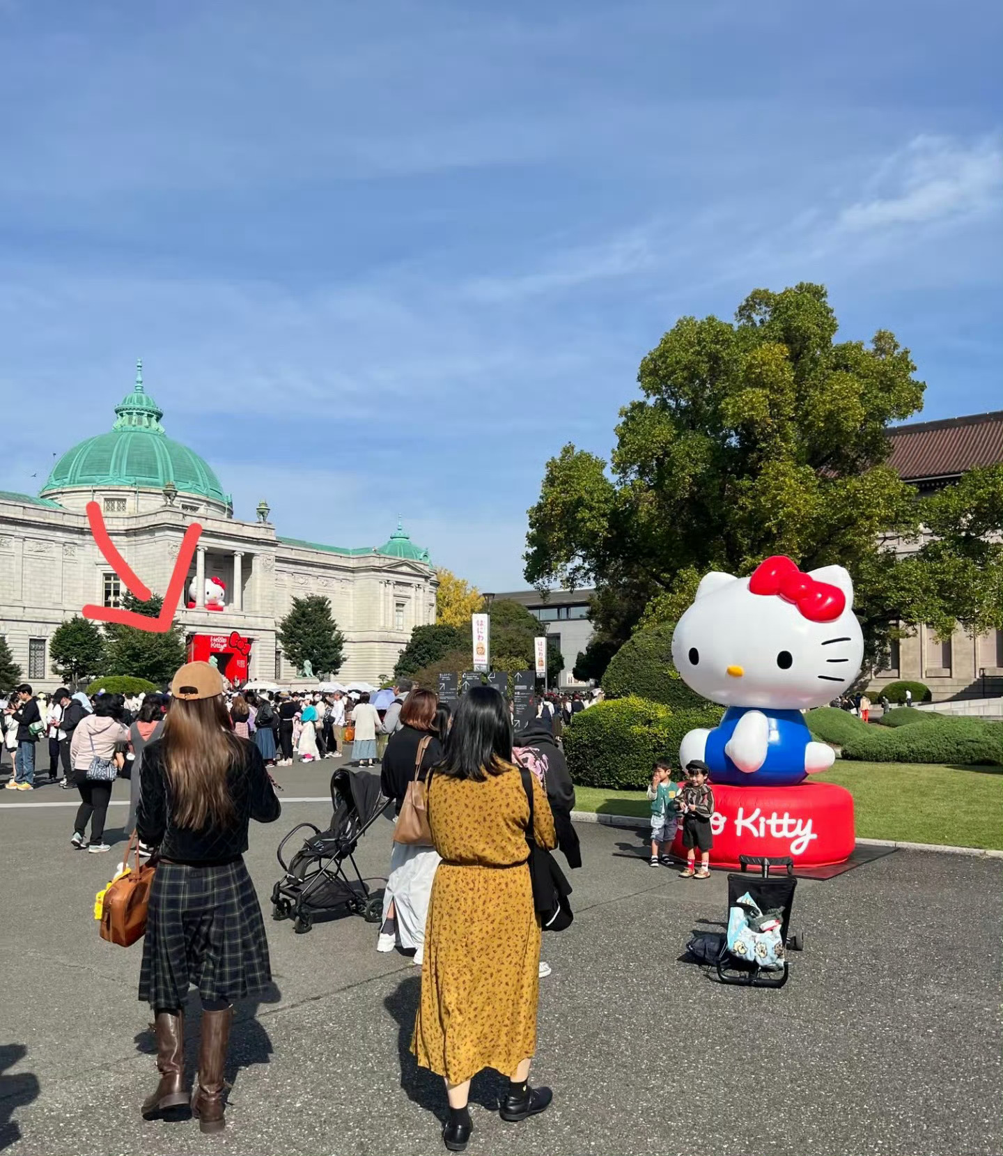 #日本Kitty展偶遇Angelabagy##网友日本Kitty展偶遇Angel