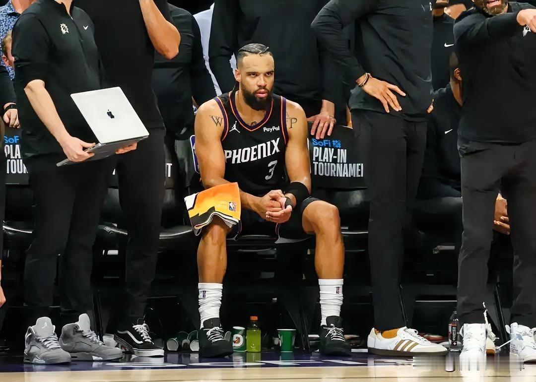 狄龙彻底摊牌！就想打勇士，点名库里追梦科尔，恩怨局要炸？
 
北京时间4月17日