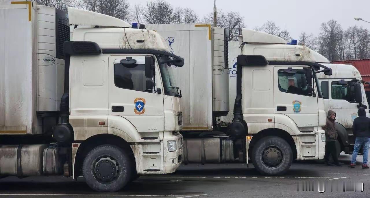 俄乌双方再次交换遗体，乌克兰表示这是胜利。
12月19日，为落实此前达成的协议，