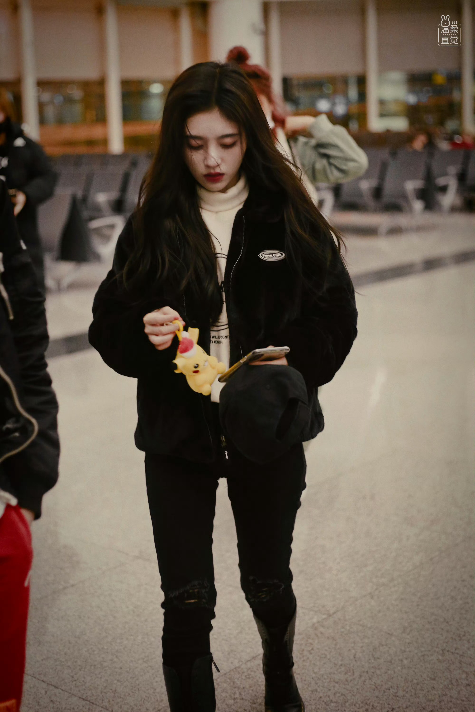 jjy鞠婧祎jjy鞠婧祎阿黛一定不要忘记努力，你们努力的时间，将会是你们在舞台上