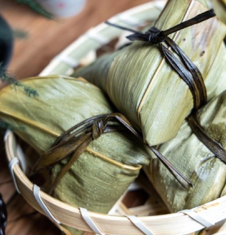 家里每年都是老公包粽子，今年他不想包了，也不提前说一声，昨天就直接把粽子买回来了