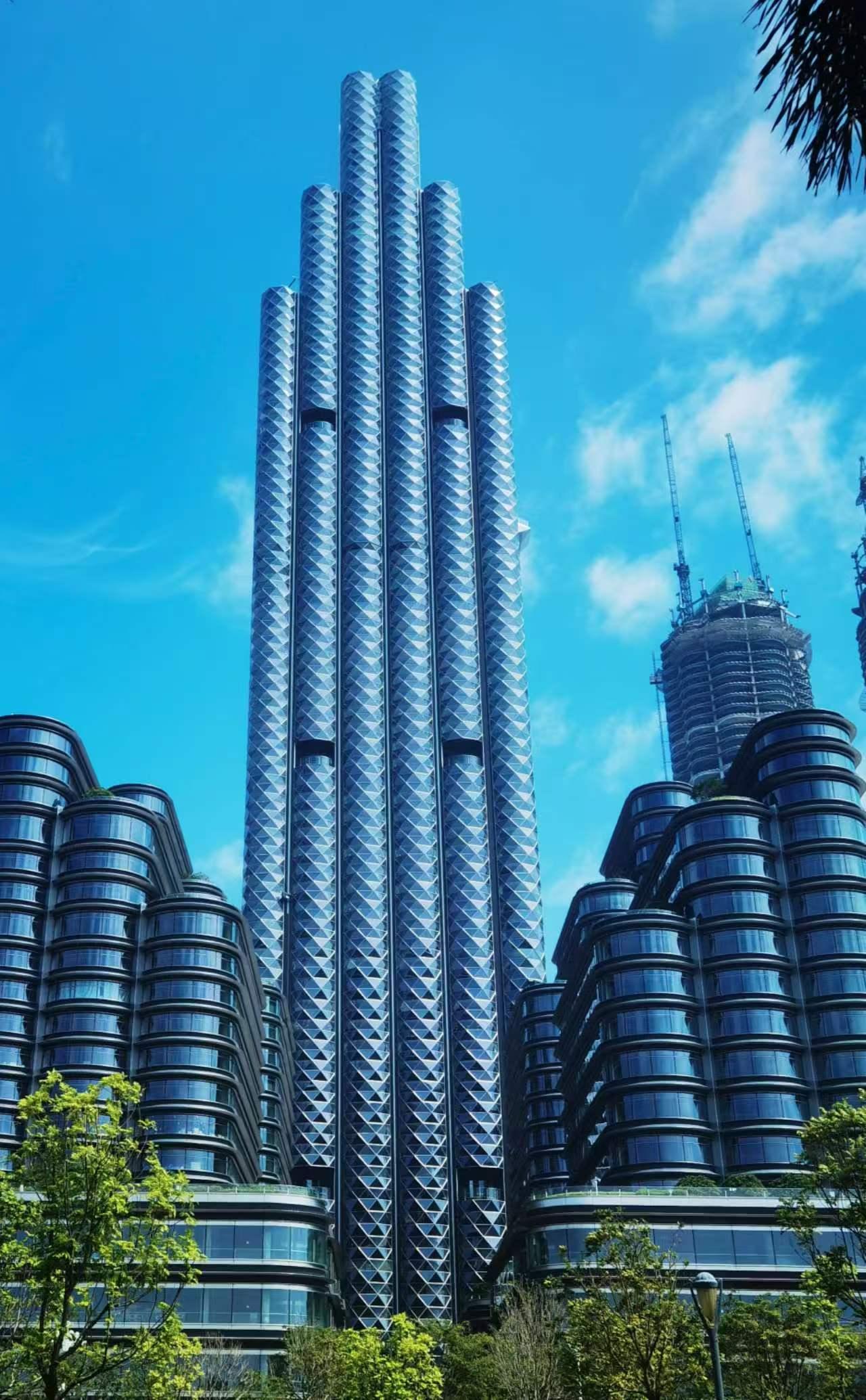 全国第一高，全世界第二高的银行总部大楼，位于深圳湾超级总部中心的招商银行大厦的识