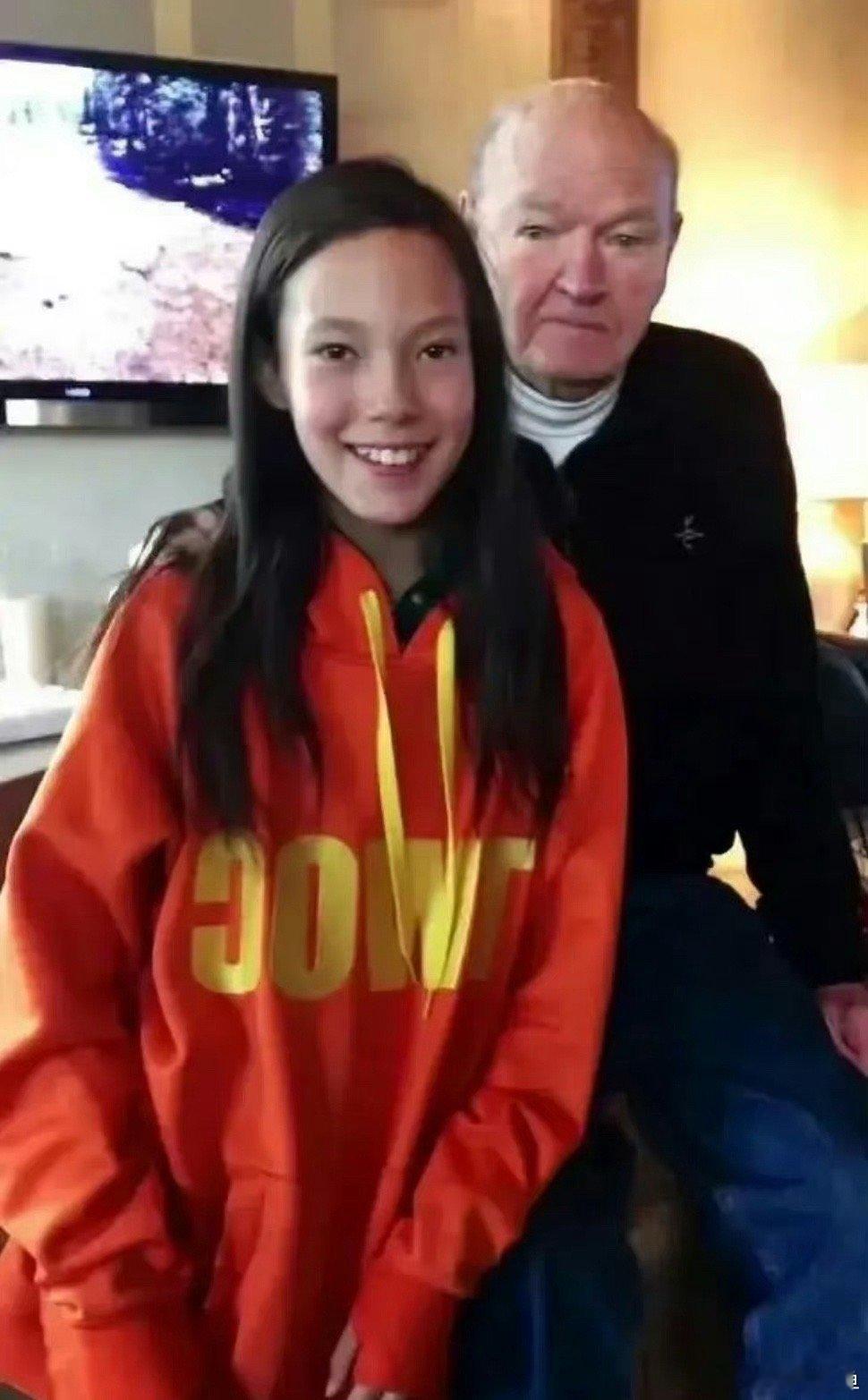 谷爱凌原来是天生黑发，眼窝也是化妆的 ​​​