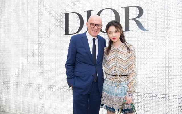 有颜值有演技被黑网军硬黑的典型。
当年多好的资源，在《暮白首》和《有翡》播出后，