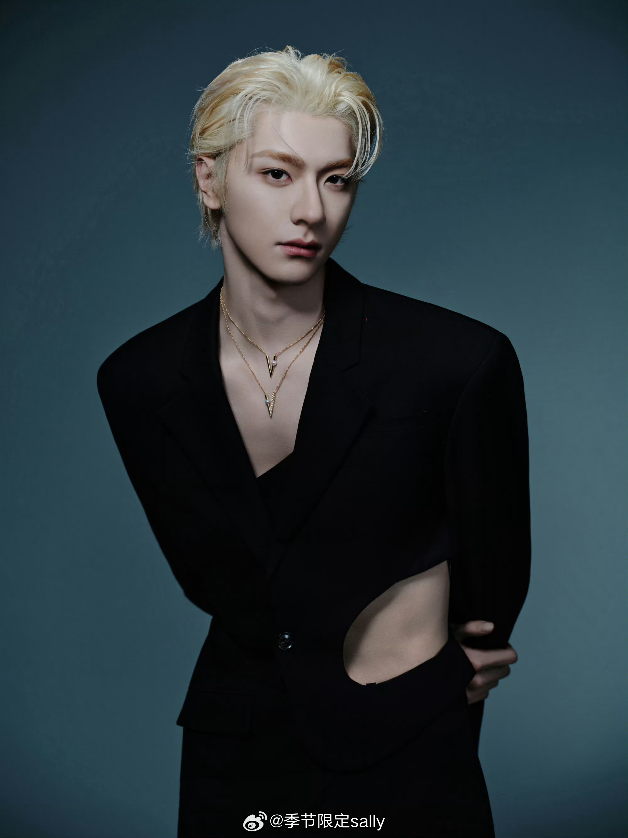 林一金发大片 金发林一直接帅出新高度！！😍 这是什么打破次元壁的爱豆感！金发配