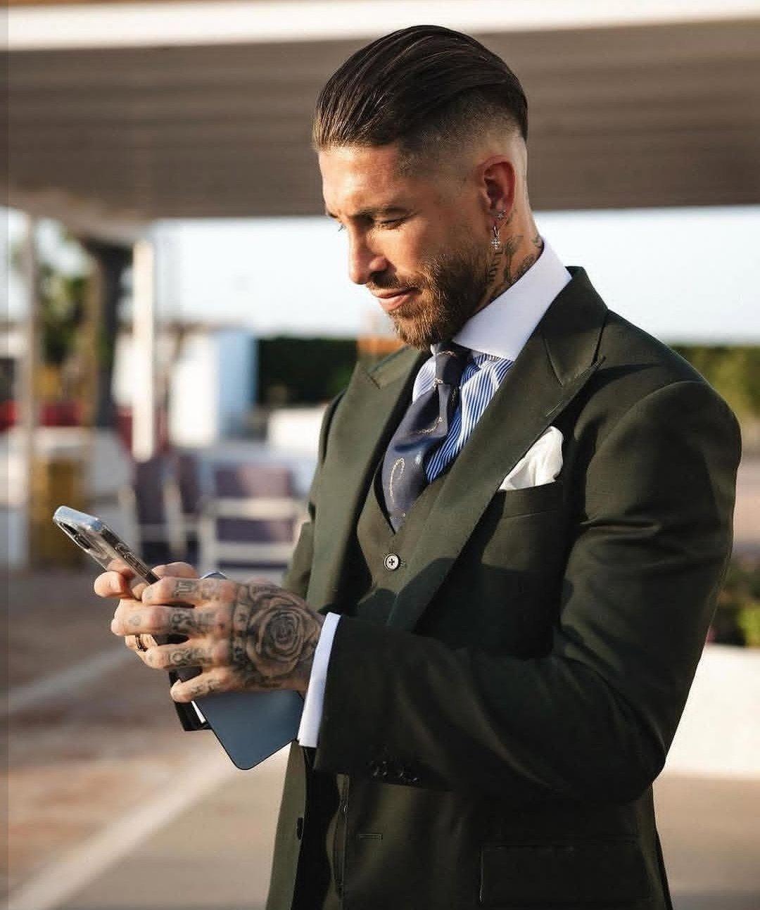 【TA】拉莫斯正联合海外投资者，牵头发起一项总额4亿欧元收购塞维利亚俱乐部的方案