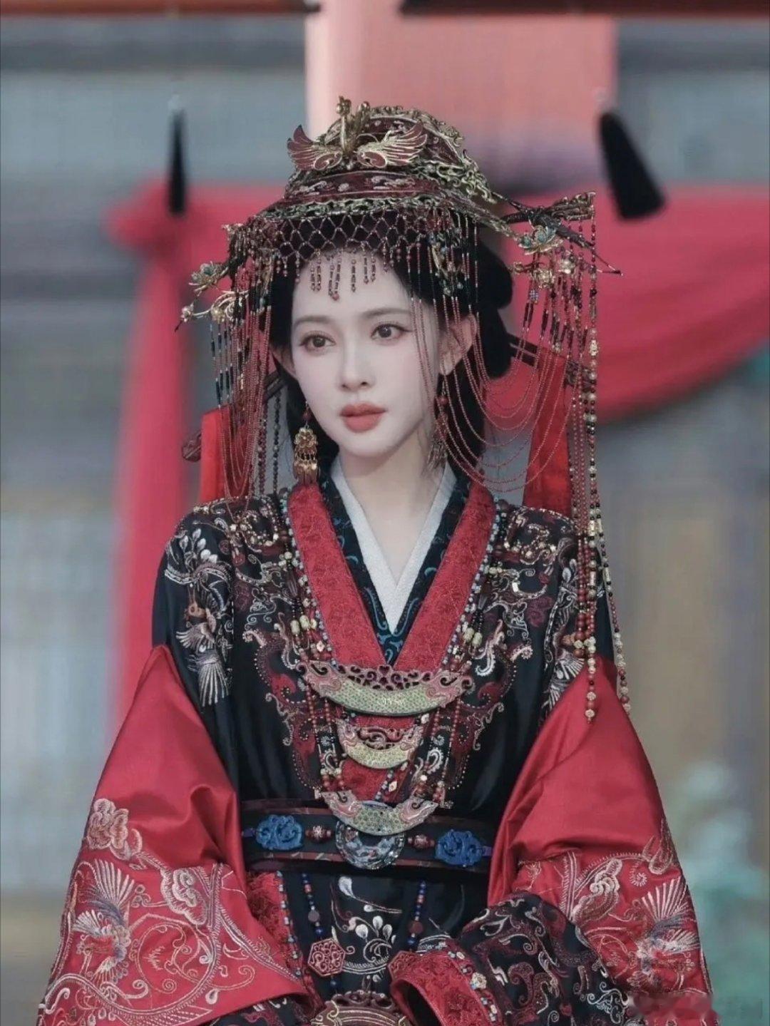 孟子义这妆造真的好看吗？ 