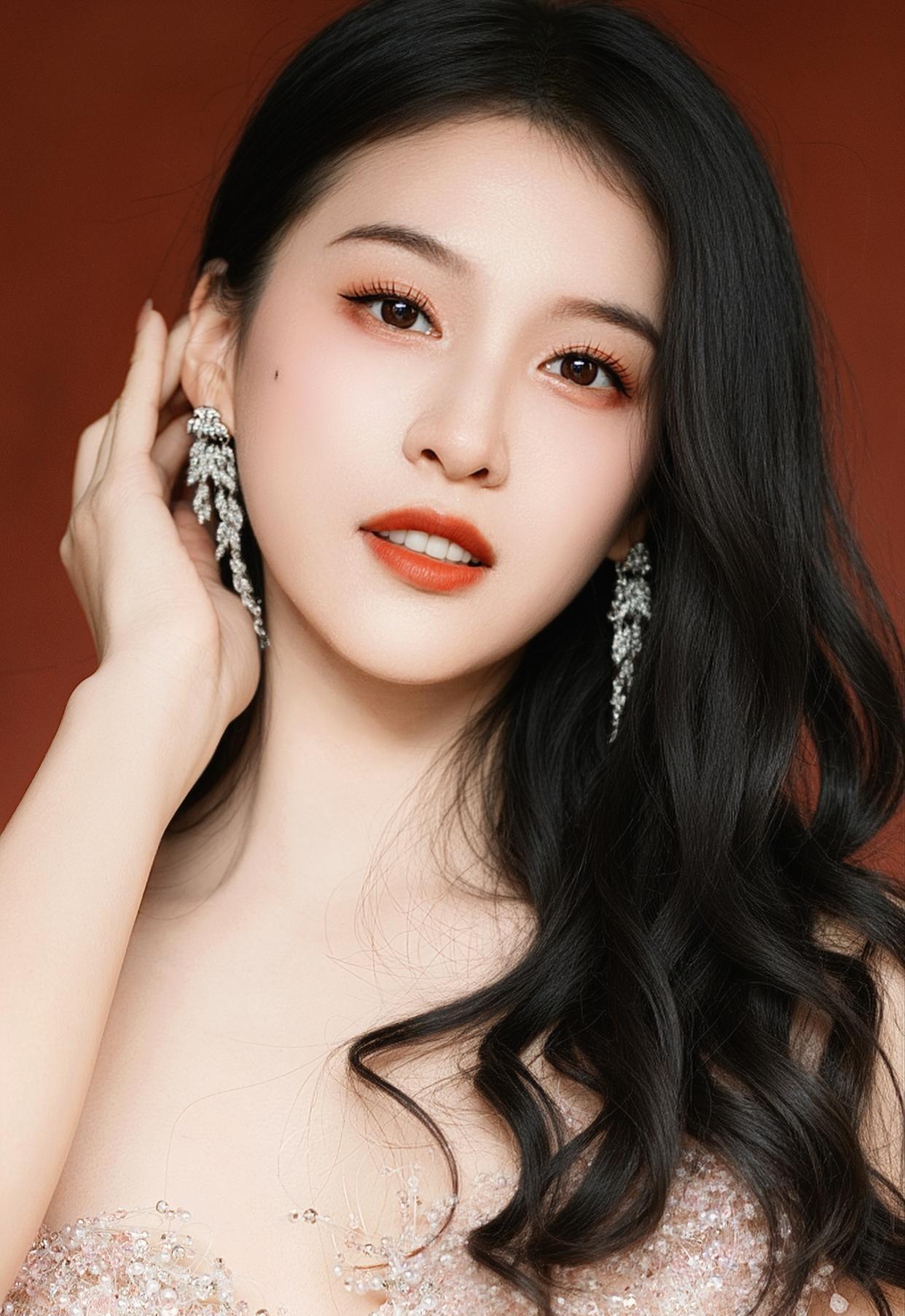 新年快乐，马载鸿运！