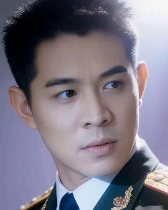 李连杰说成龙甄子丹吴京不可复制突然就懂了为什么现在功夫片没落了，不是没人会功夫了