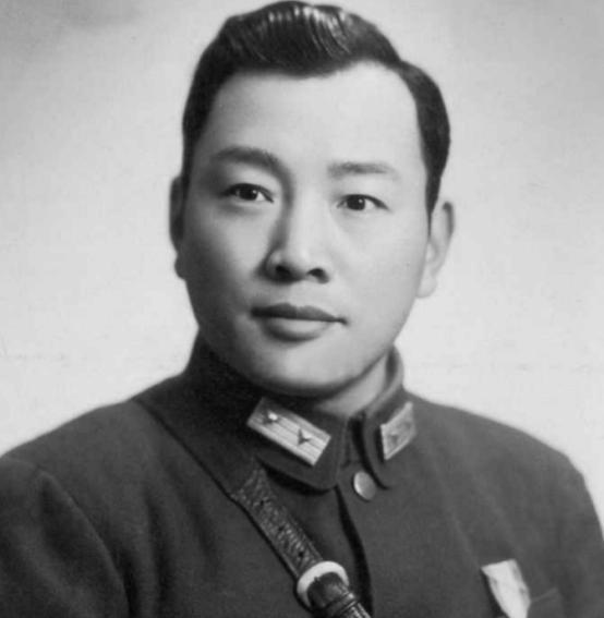 1949年12月，国民党中将宋希濂对俘虏他的解放军战士说：“仗打完了，你们可以回