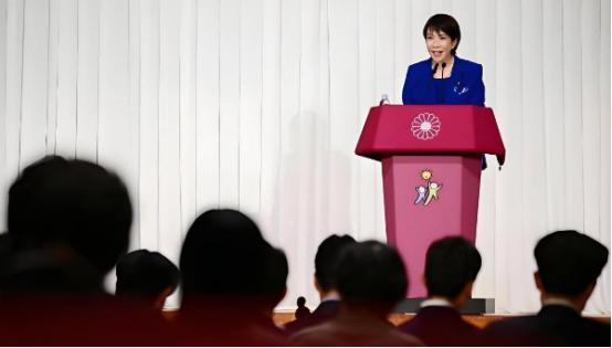 高市早苗变本加厉，派议员窜访台岛，中方一记反制，让日本疼到骨子里。
 
首相高市