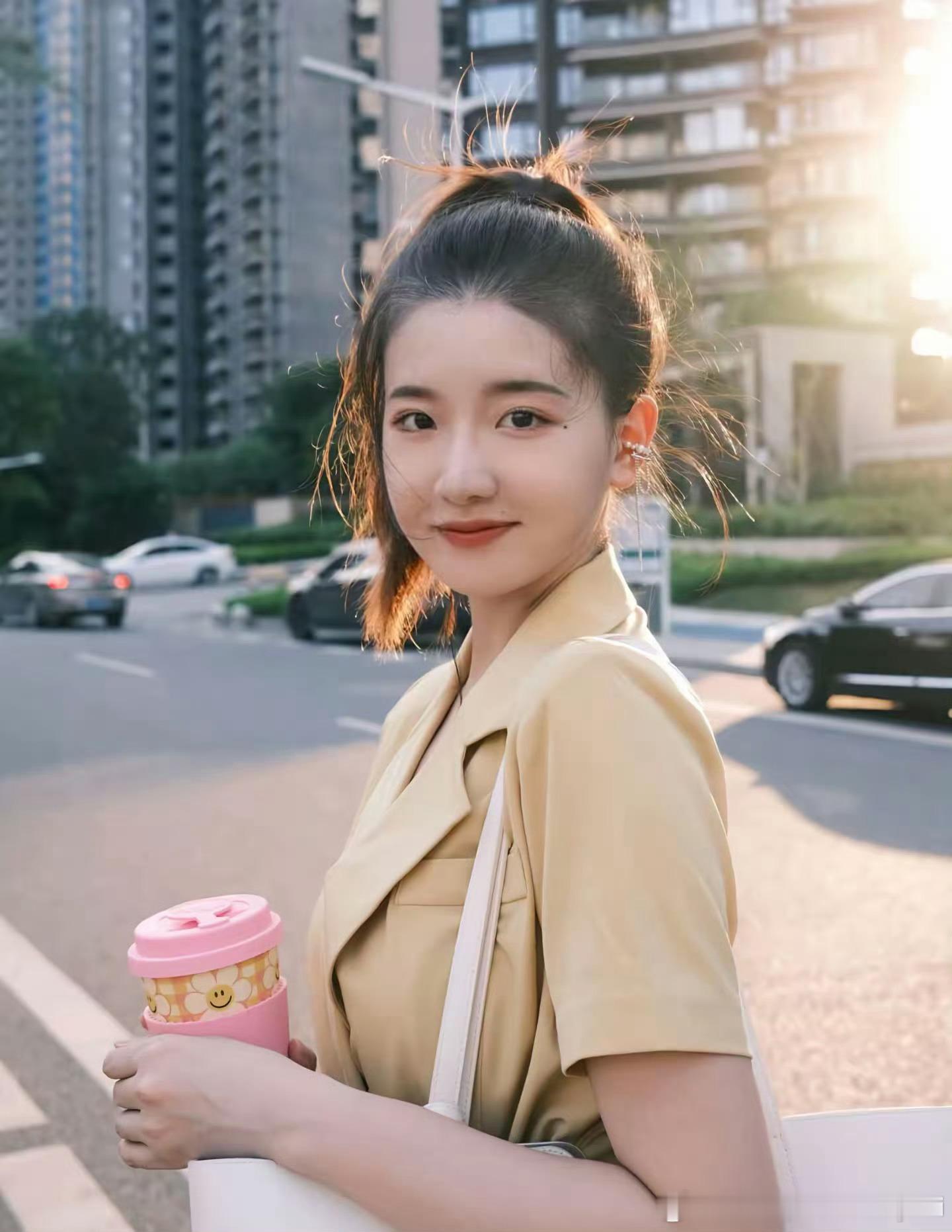 孟羽童曾因失恋独自徒步13公里孟羽童访谈分享过往，失恋时独自徒步十三公里疗愈情绪