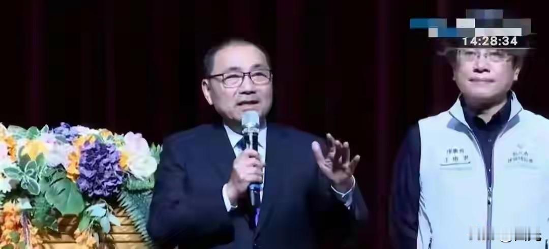 李四川举办的这场大型造势活动，邀请侯友宜、蒋万安等一众地方重要人物同台亮相，现场