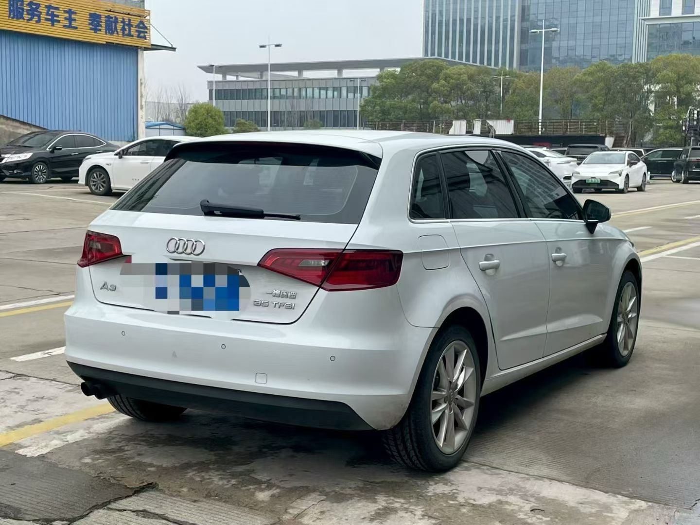 2015-05登记！1.4T高配！整车原版！外观内饰成色好！车况极品，武汉本地美