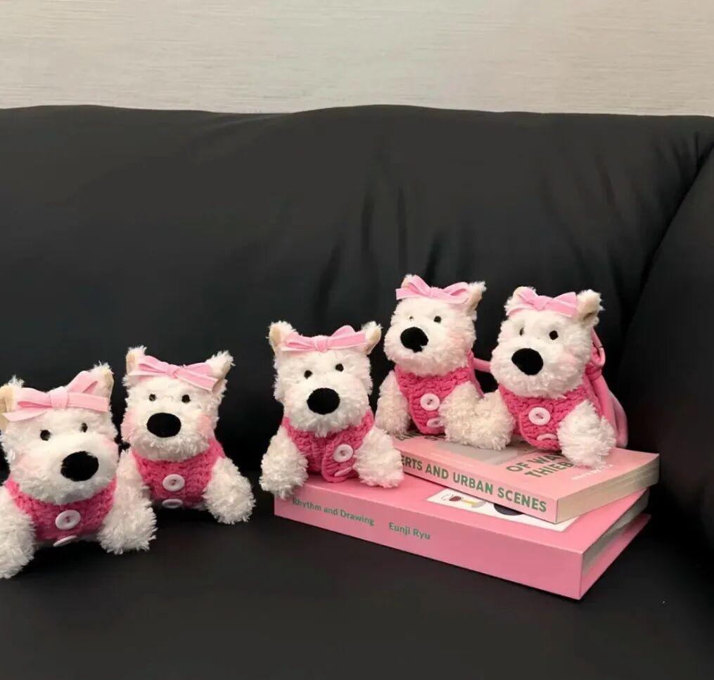 别把沉默当没事。
有人哭，不是矫情，是求救。
你没听见，不代表没人在喊。
别等出