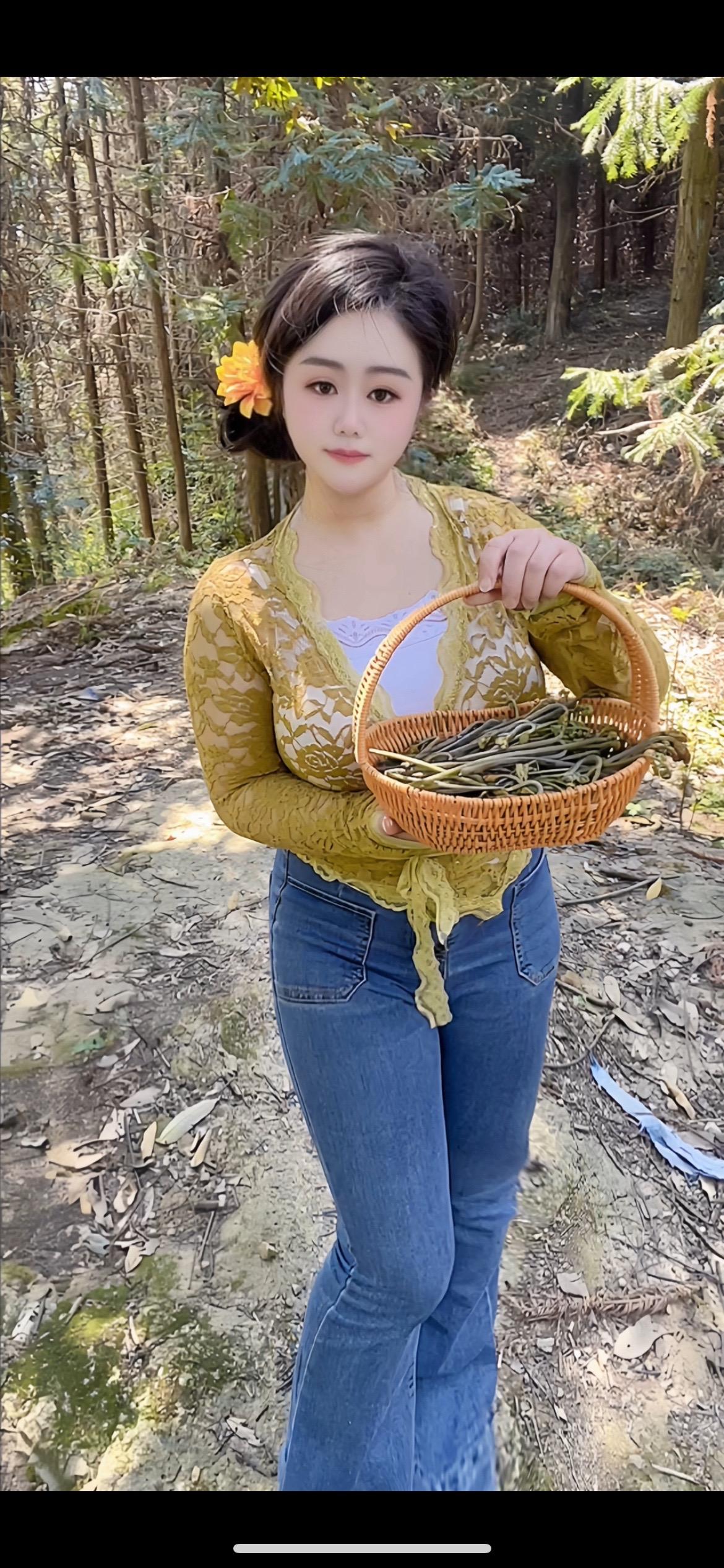 晚饭吃了吗 看我是不是你的菜嘛？😂