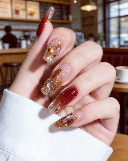 指甲不会像肺部那样进行气体交换指甲确实不会像肺部那样进行气体交换。指甲的主要成分