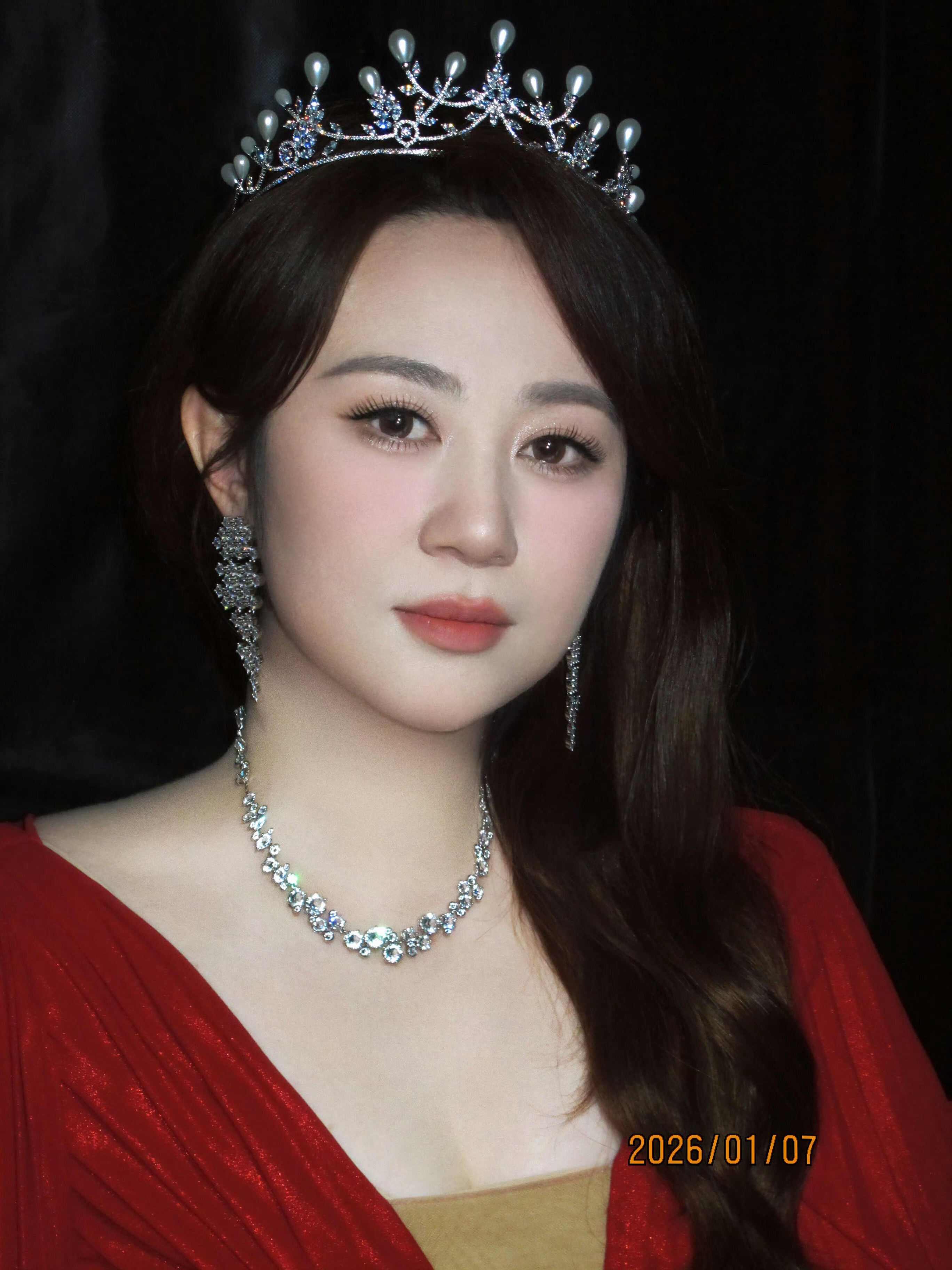 幻视妈妈和女儿王亚飞化的马丽