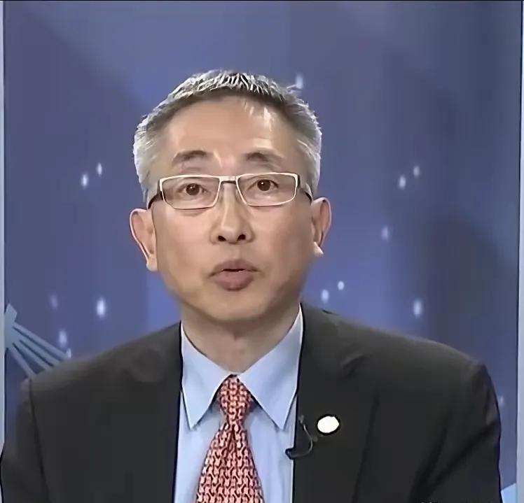 台湾时事评论员王丰：我小时候四五岁就偷听大陆的广播。那时候人很小，对统一没有什么