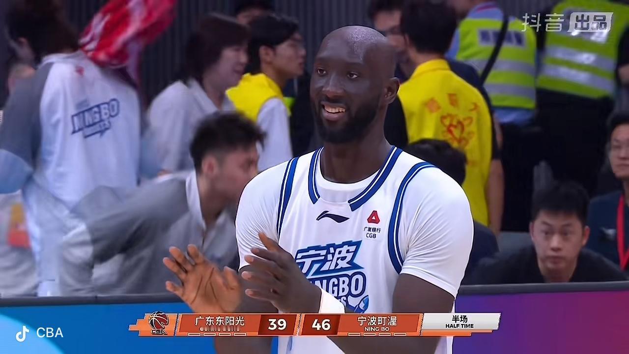 没有想到宁波盯渥男篮会打得这么好！

        在刚刚结束的宁波盯渥男篮客