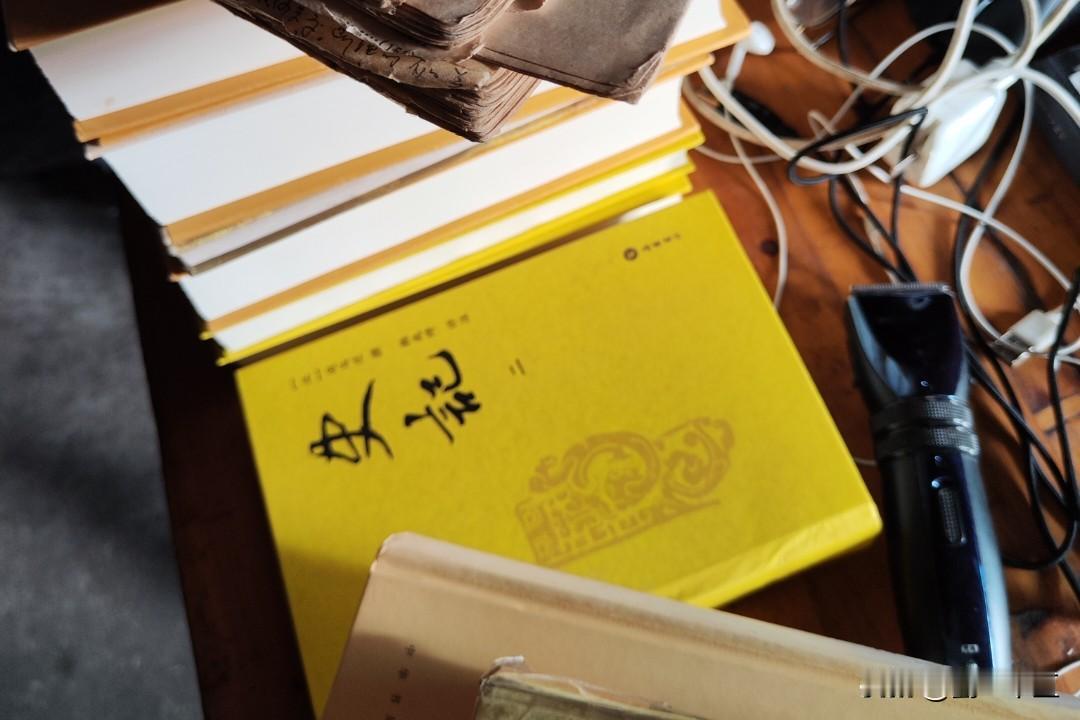 中国许多多读四大名著，大概就是 就《三国演义》而言，读读到诸葛亮五丈原死了，之后