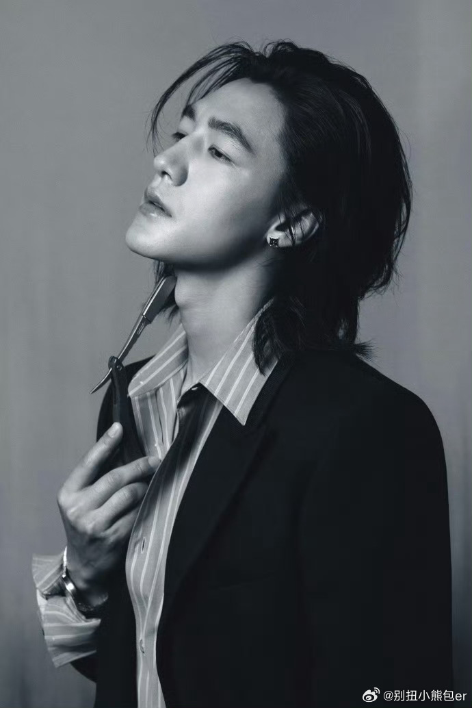 此沙老头背心防谁呢此沙内搭老头背心 此沙内搭老头背心此沙老头背心防谁呢已经把老头