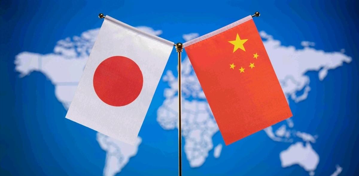 这次轮到日本强烈不满和抗议了！日本要求跟我们启动谈判，我们不予理会！4 月 20