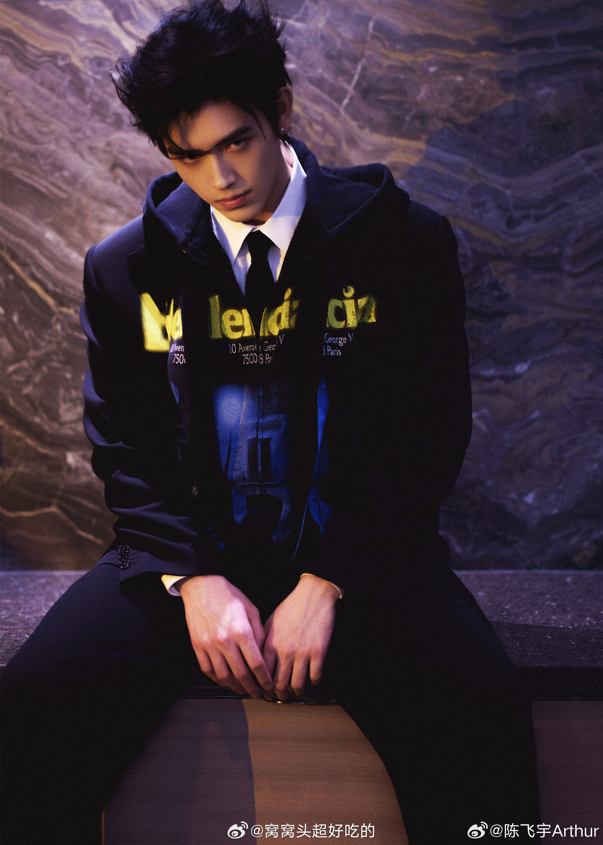 陈飞宇 巴黎世家大秀造型来了好完美的一张脸，而且异瞳返场了，阿瑟绝美 