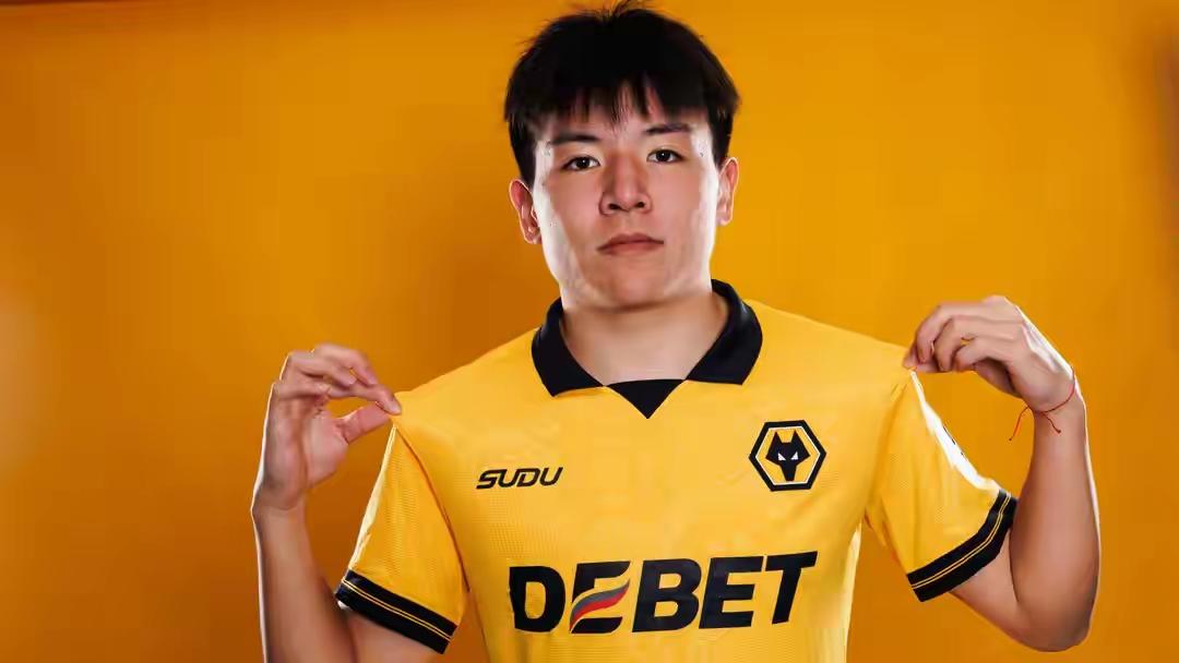 徐彬大喜，亲承已拿到英国劳工证，具备为巴恩斯利一线队出战的资格。那他是怎么做到的