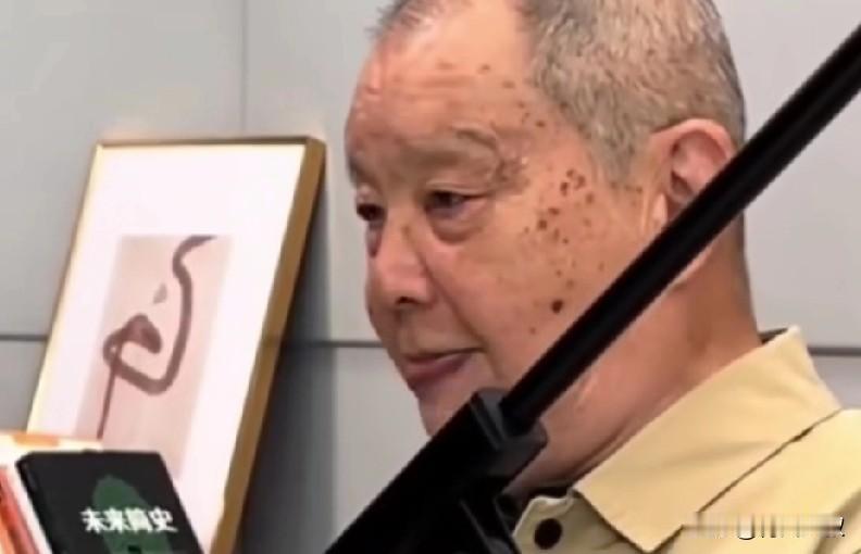 段翔是高手，第一次有人把梁靖崑两次逆转分析的如此透彻！

他说:前面两局看似被动