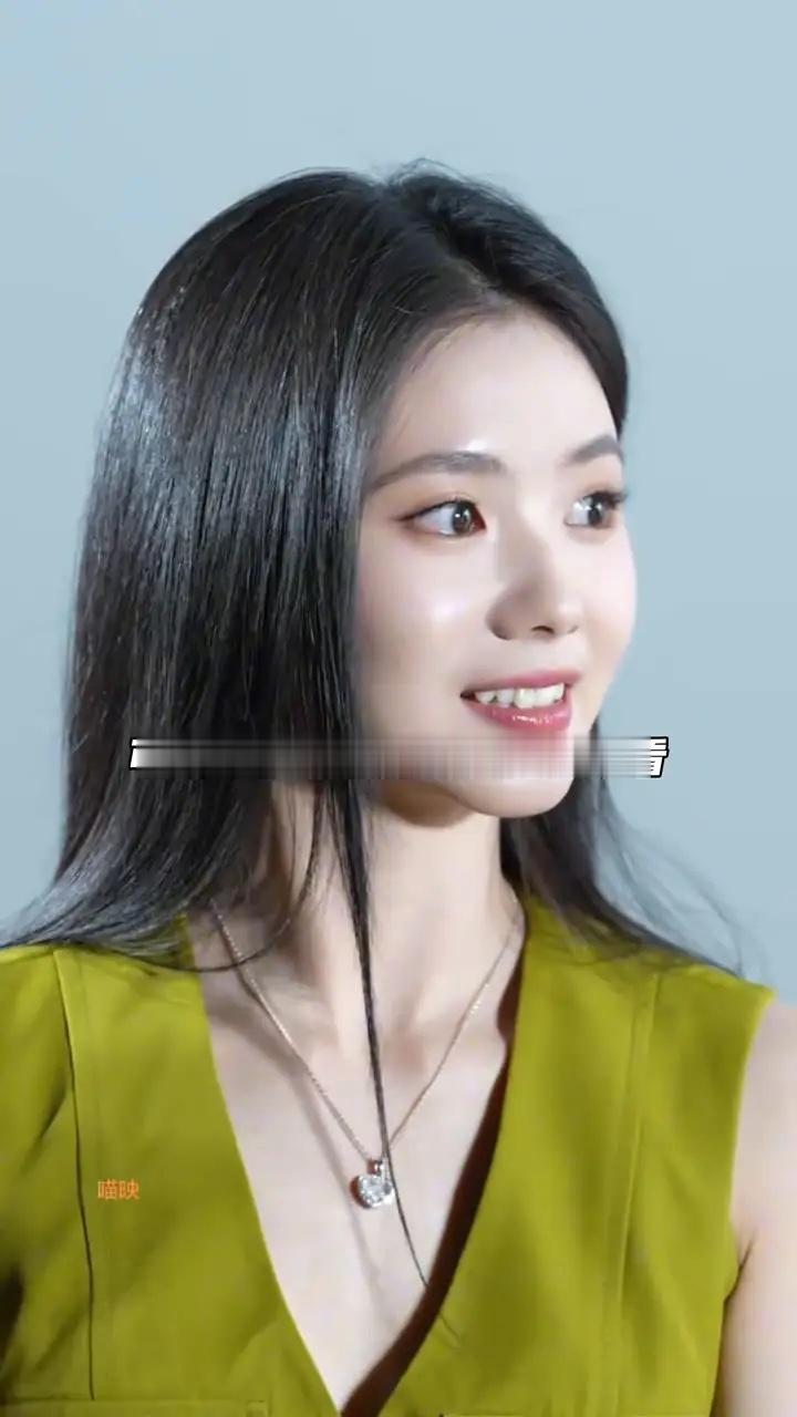 演员刘浩存的自控力好强。如今的年轻人都是手机不离手，可演员刘昊宸竟然连手机都很少