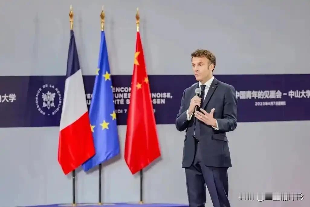 12月初的一次来华访问，马克龙突然茅塞顿开。
近日，马克龙在英国《金融时报》上撰