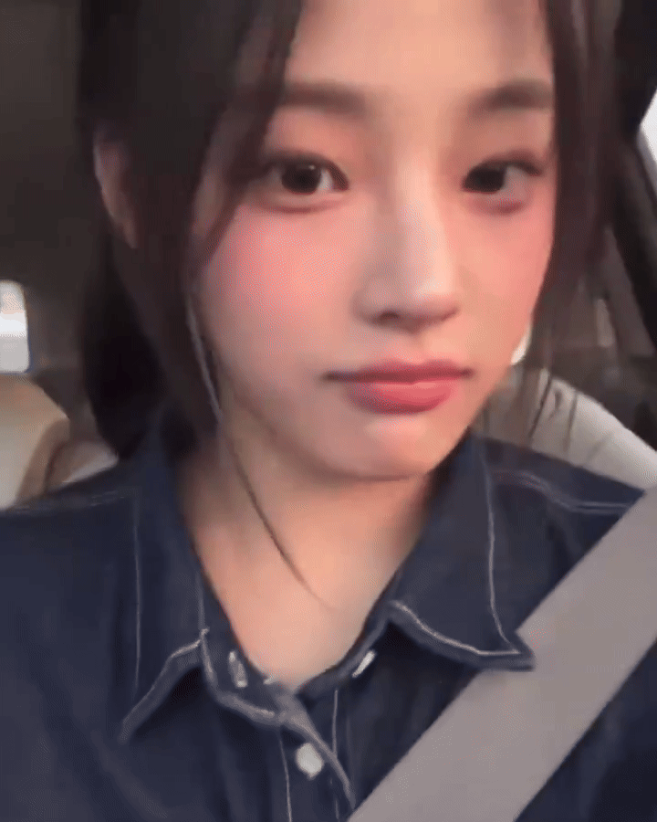被minji指到的人高考都会顺顺利利🍀🍀🍀