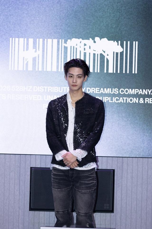 【GOT7JAY B谈及发行迷你专辑《TR.EE》回归感想】当被问及回归的感受时