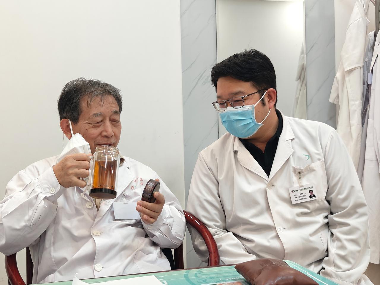 高血压别只吃降压药！中医调理高血压：不靠强行降压，平衡体质才是根本！
大家好，我